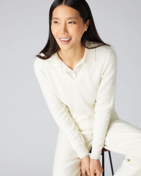 n.peal Women's Phoebe V Neck Cashmere Sweater In New Ivory White