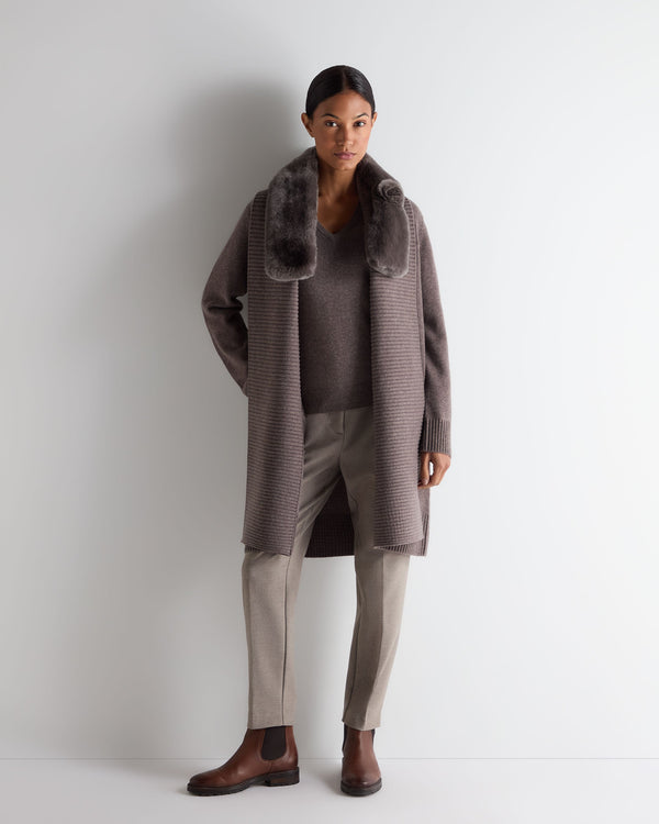 N.peal Women's Phoebe V Neck Cashmere Sweater In Otter Brown