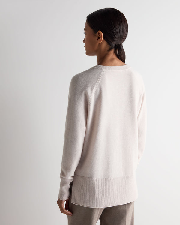 N.peal Women's Relaxed V Neck Cashmere Sweater In Frost White