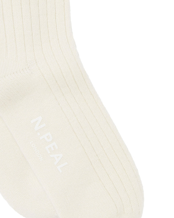 N.peal Women's Rib Cashmere House Socks In New Ivory White