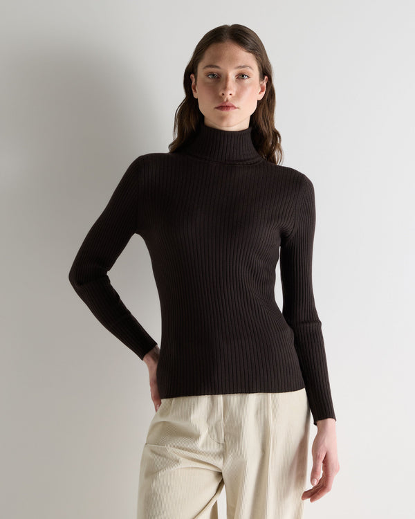n.peal Women's Superfine Cashmere Ribbed Turtle Neck Sweater In Chocolate Brown