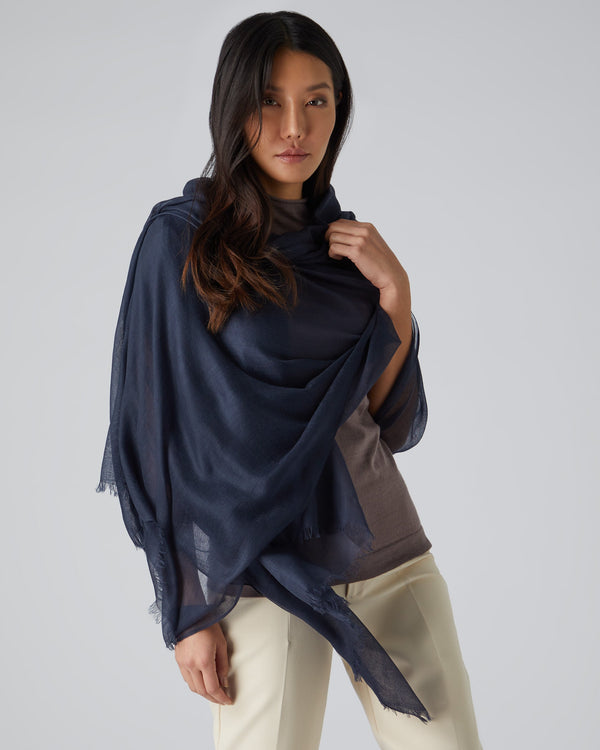 N.peal Women's Ultrafine Pashmina Cashmere Shawl In Navy Blue