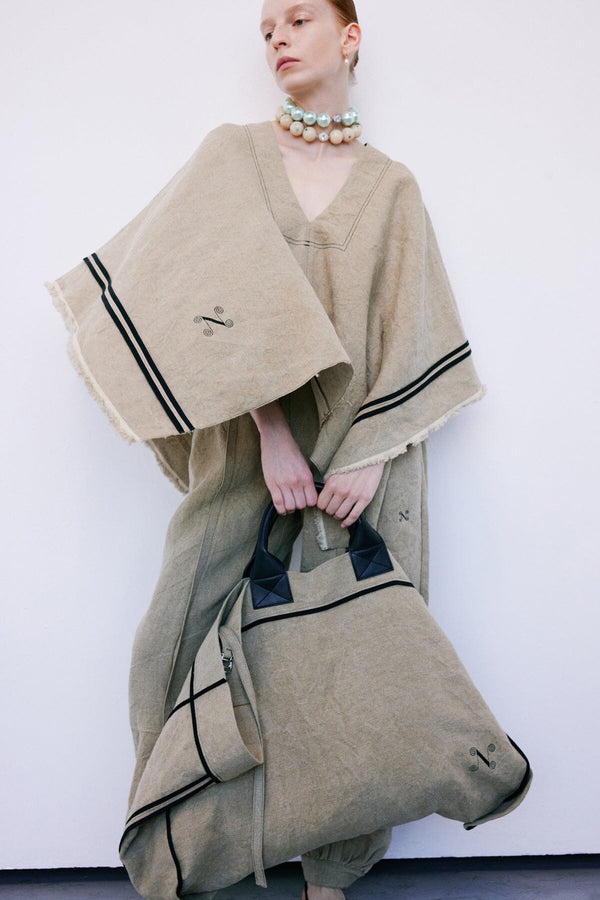 Nackiyé Pasarella Short Top Walnut