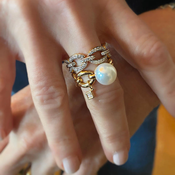 Nadine Aysoy Catena Petite Pearl Ring