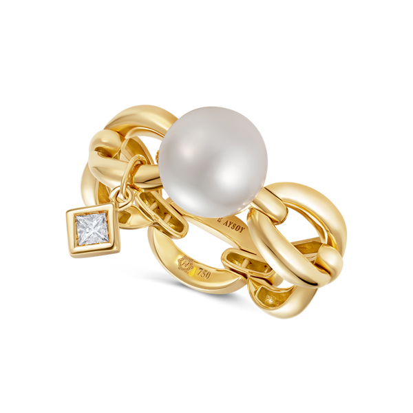 nadine aysoy Catena Petite Pearl Ring