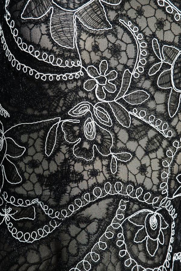 Naeem Khan JEWEL NECK SLEEVELESS TEA-LENGTH DRESS