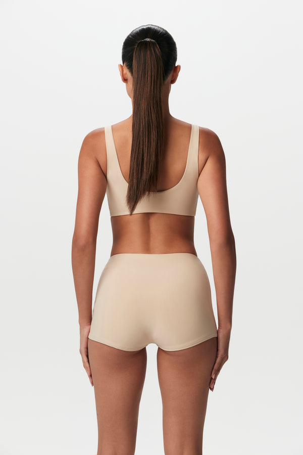 Naked Wardrobe Hourglass Foundation Short