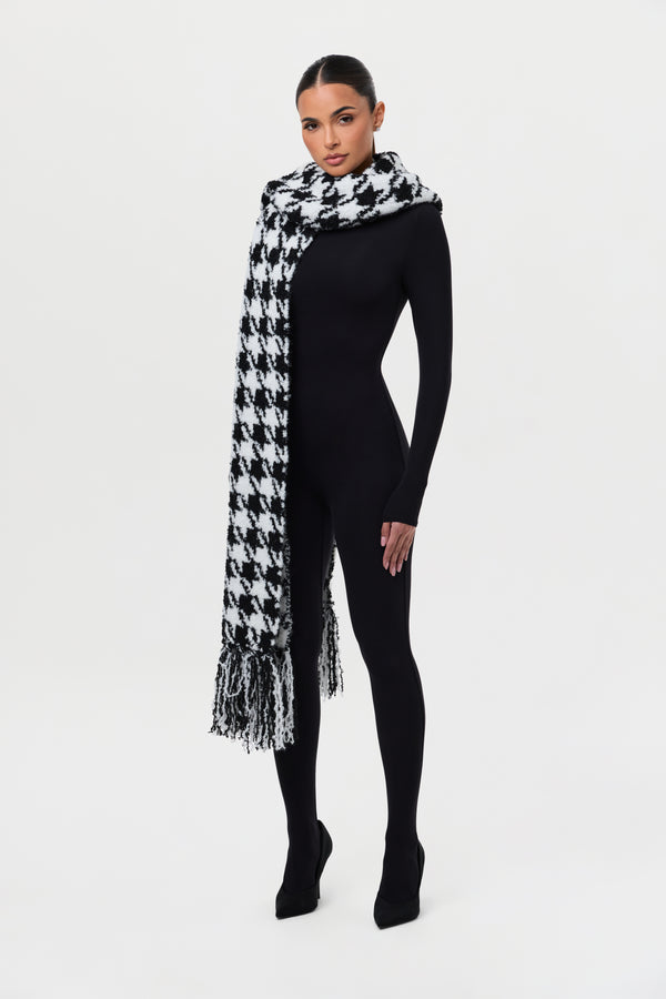 naked wardrobe Knit Bouclé Houndstooth Scarf