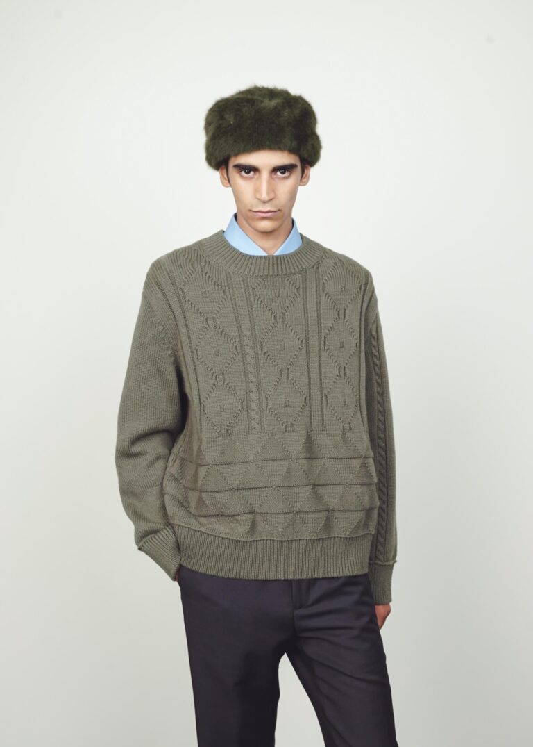 namacheko Osterly Crewneck