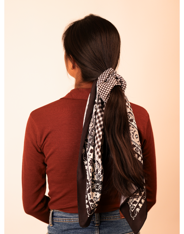 Namjosh Gingham Scarf