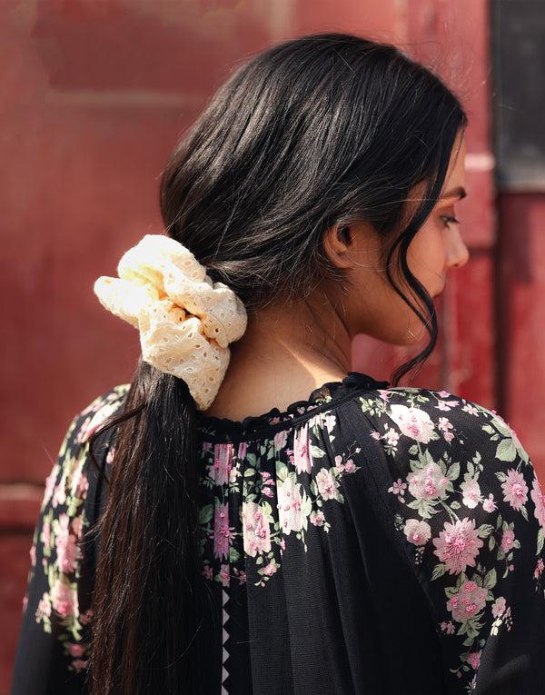 namjosh Schiffli Jumbo Scrunchie