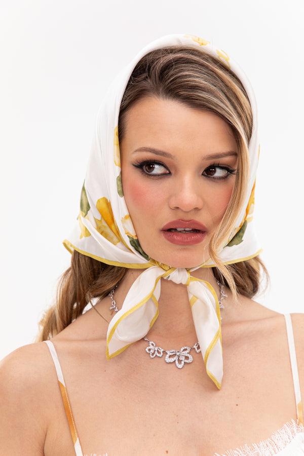 Nana Jacqueline Isolde Scarf (White) (Final Sale)