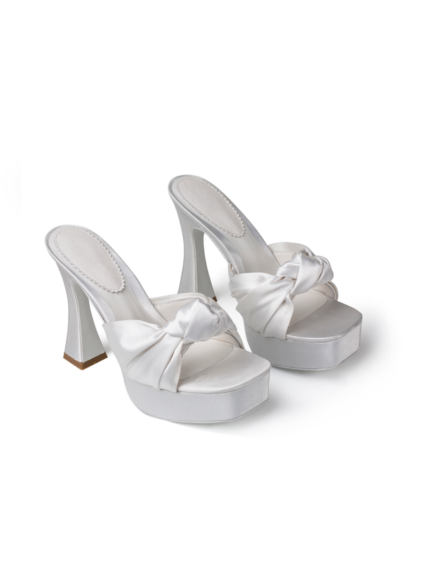 nana jacqueline Mara Platform Sandals (White)