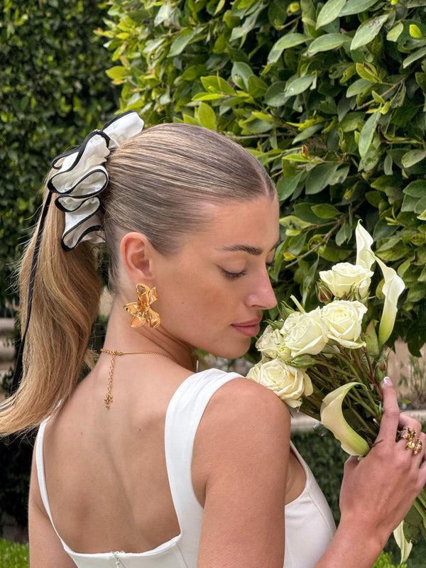 Nana Jacqueline Marlene Scrunchie (White)