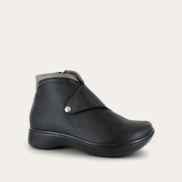 naot Shell Collection Pacific