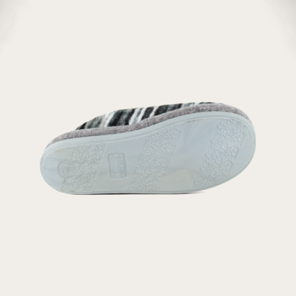 Naot Slippers Recline