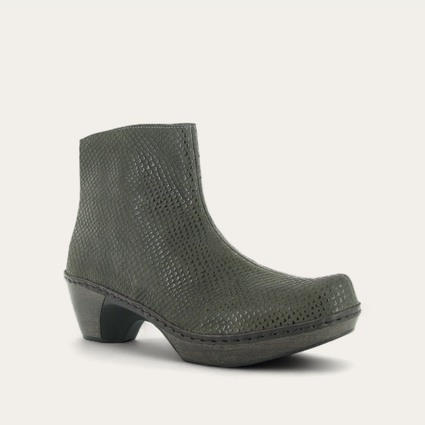 naot Voyage Collection Almeria