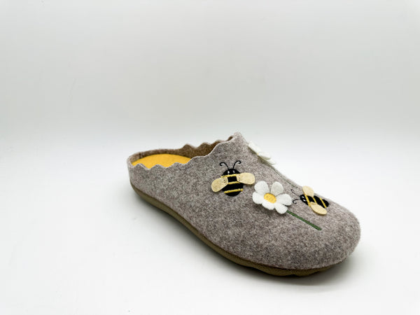 Nat 2 MayBe MayBe ® Bees Light Brown