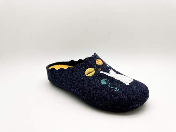 Nat 2 MayBe MayBe ® Playing Cat Navy