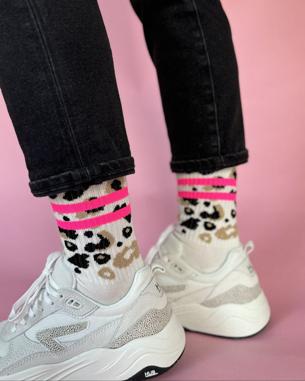 Nat 2 Ooley Ooley Leo Allover - Neon Pink