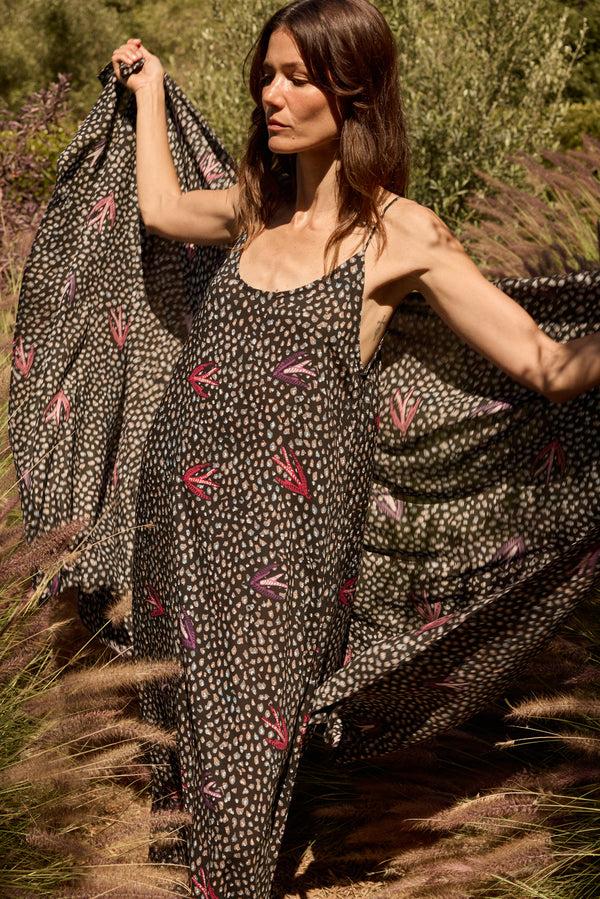 Natalie Martin PAREO