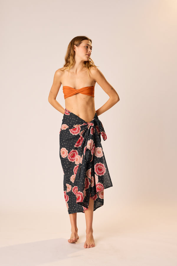 Natalie Martin PAREO