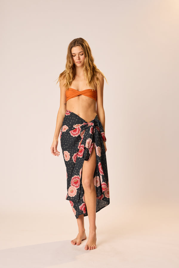 Natalie Martin PAREO