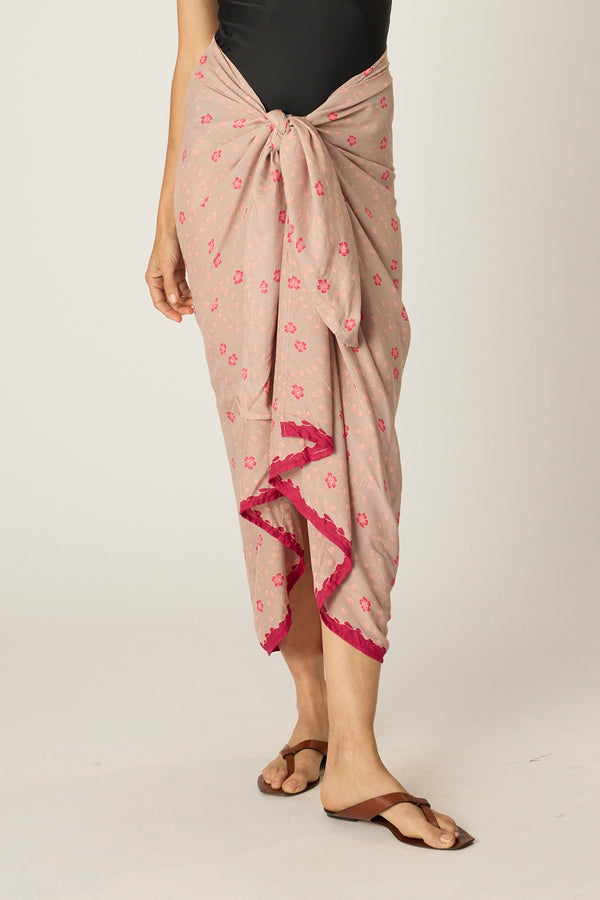 Natalie Martin PAREO