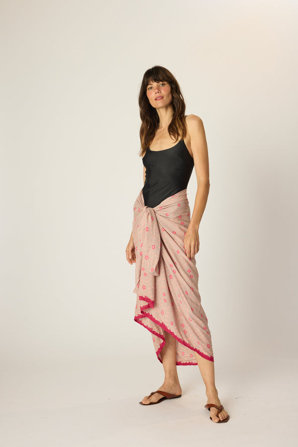 Natalie Martin PAREO