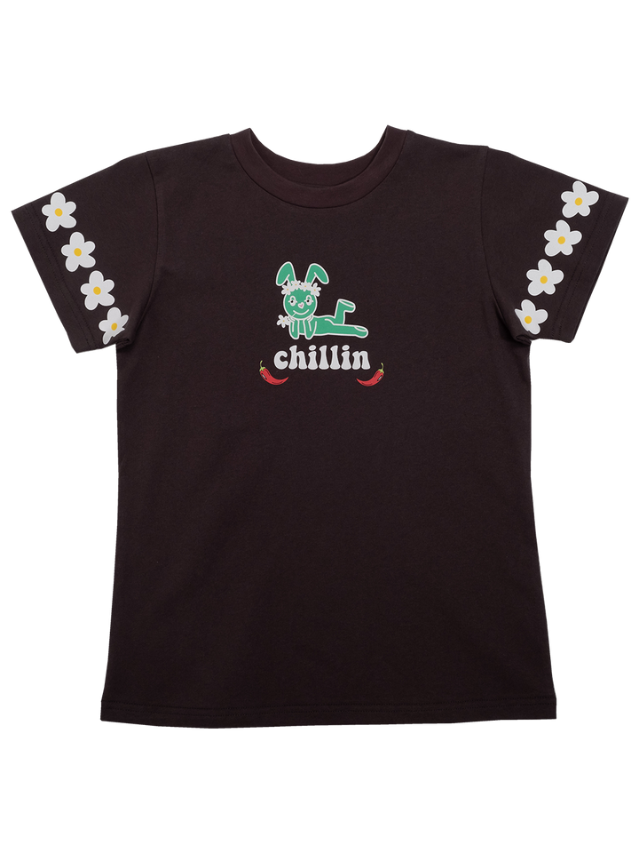 natasha zinko Chillin T-shirt