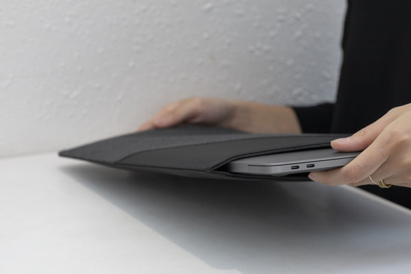 Native Union Stow Slim For MacBook Pro (15")