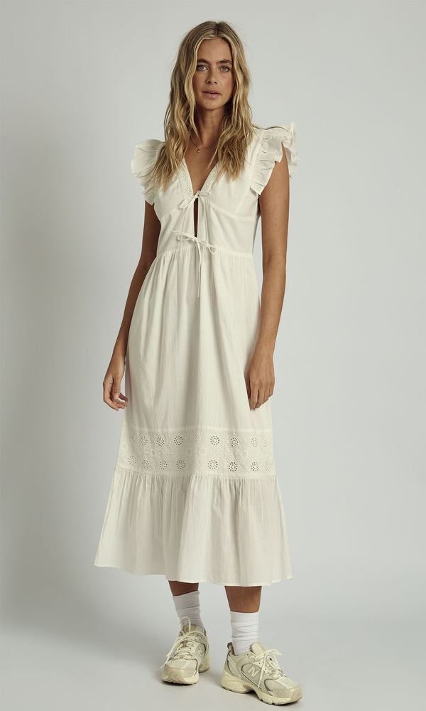native youth AVERIE RUFFLE MIDAXI FLOATY MIDI DRESS IN WHITE