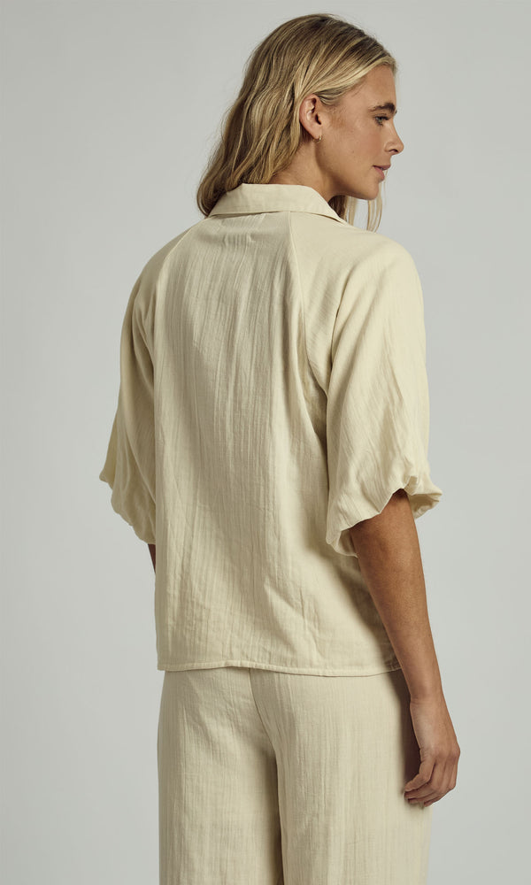 Native Youth CAMRYN DOUBLE GAUZE EMBROIDED RAGLAN BLOUSE