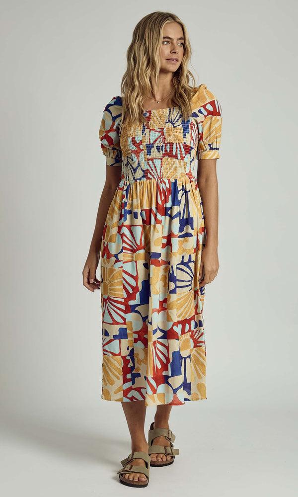 Native Youth COLLAGECLIPSE BOLD BLOOM PUFF SLEEVE MIDAXI DRESS IN MULTI