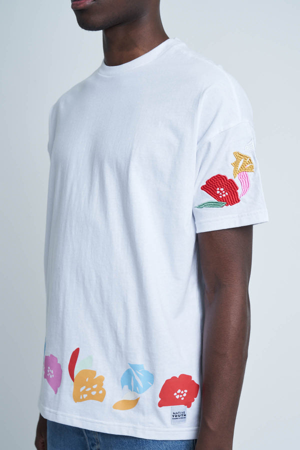 Native Youth COUPAGE RELAXED FIT T-SHIRT WITH EMBROIDERED SLEEVE