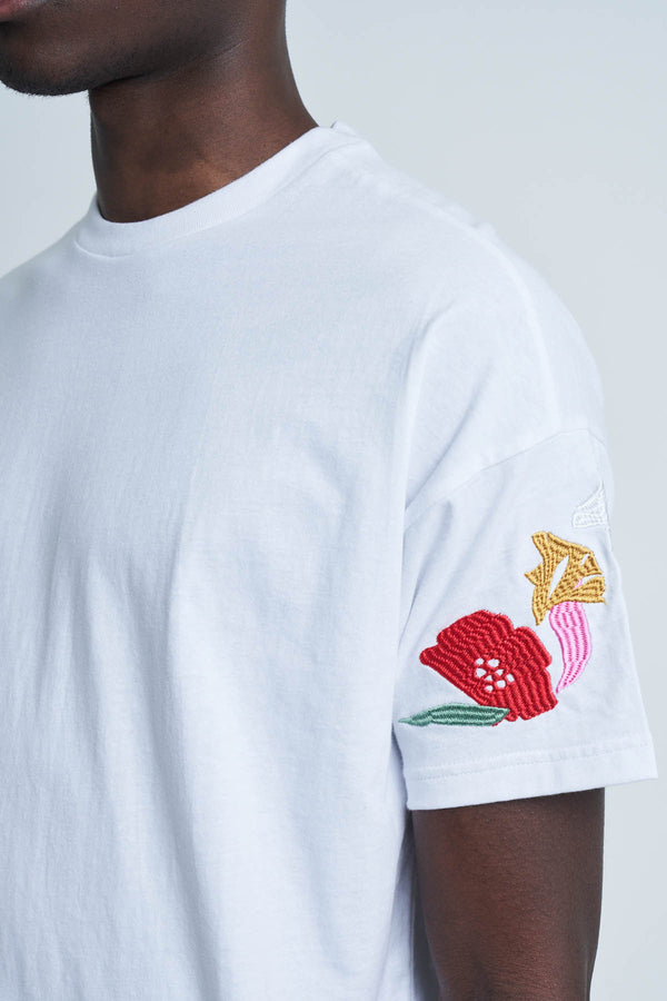 Native Youth COUPAGE RELAXED FIT T-SHIRT WITH EMBROIDERED SLEEVE