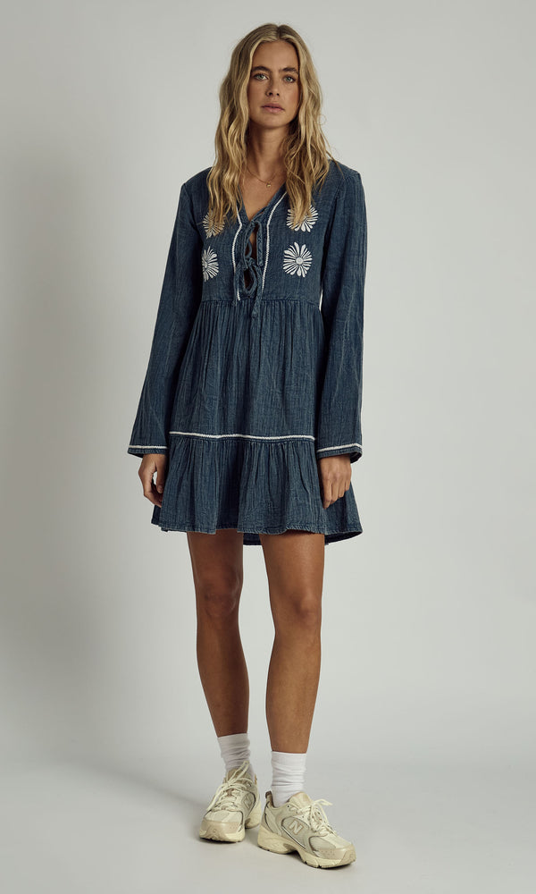 native youth DENVER FLORAL EMBROIDERED GAUZE MINI DRESS