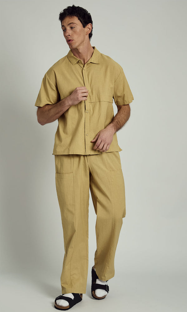Native Youth HERNAN BOXY LINEN SHIRT IN WASHED KHAKI