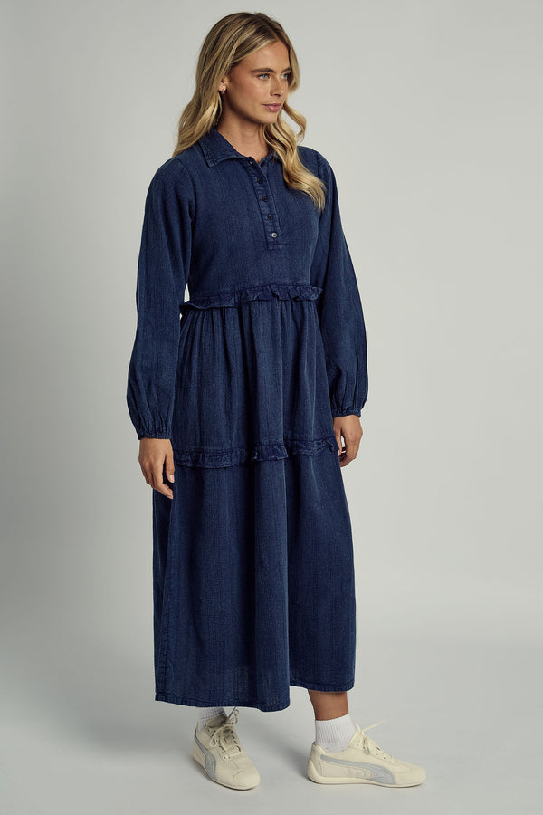 native youth KIA TEXTURED STRIPE WASHED RUFFLE MIDAXI DRESS IN NAVY