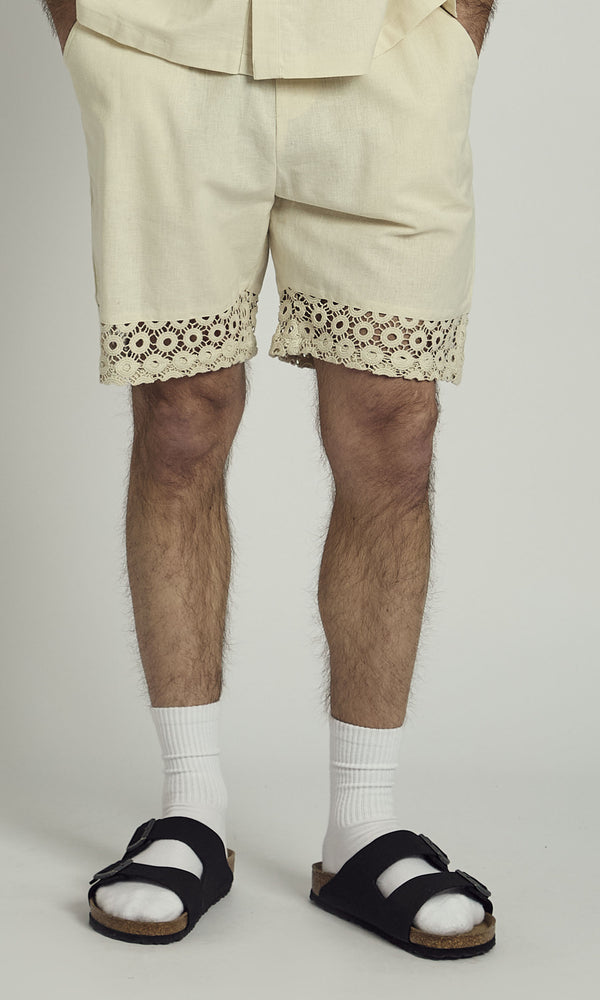 native youth CLAY LINEN SHORT WITH CROCHET PANEL