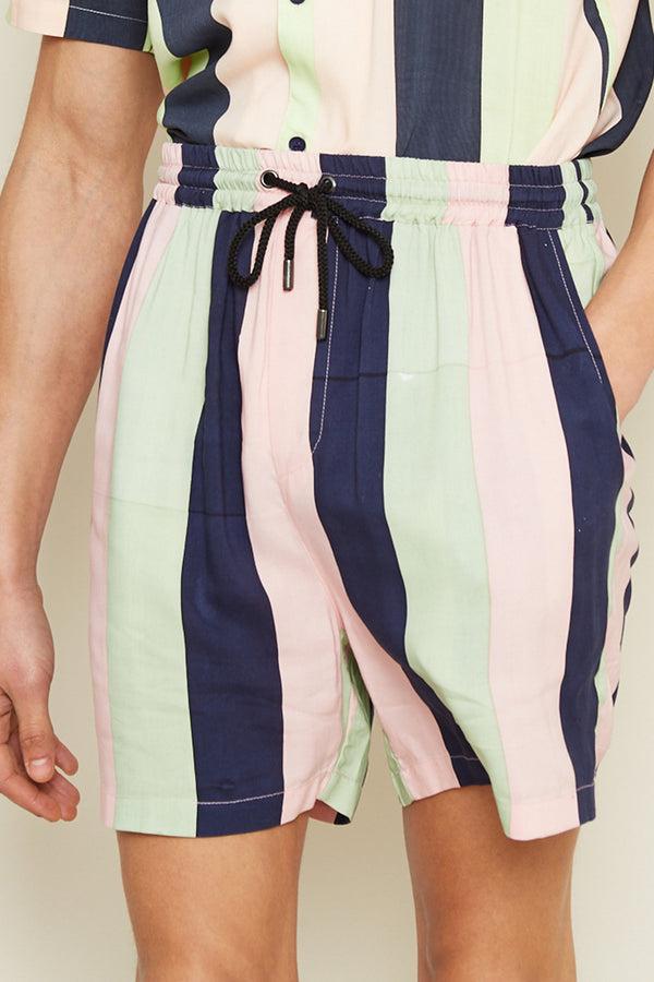 native youth ELLAND SHORT