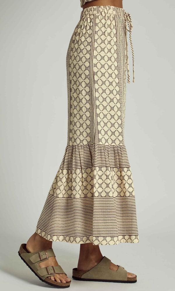 Native Youth KINSLEY JACQUARD TIERRED MIDI SKIRT