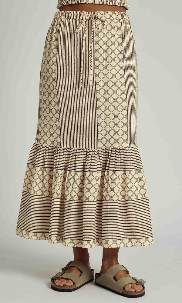 native youth KINSLEY JACQUARD TIERRED MIDI SKIRT