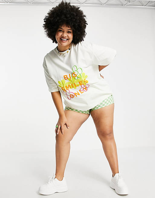 Native Youth LOVIA T-SHIRT - CURVE