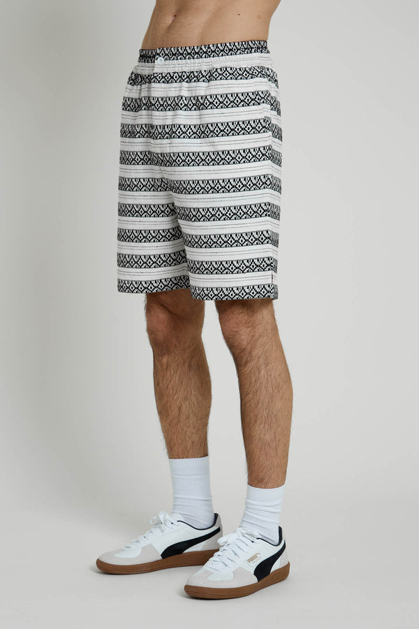 native youth MANU SHORT