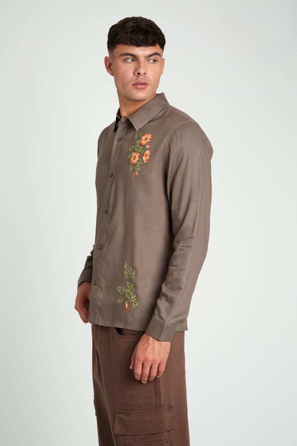Native Youth STUBBS FLORAL EMBROIDERED ECOVERO VISCOSE SHIRT