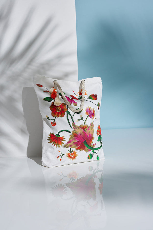 natori Chikayo Embroidered Canvas Tote Bag White Multi