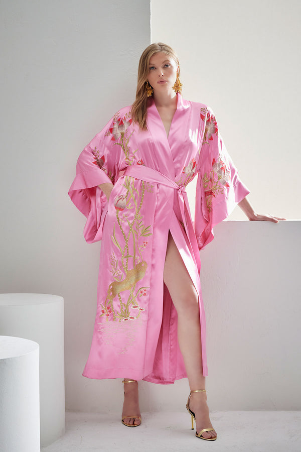 natori Couture Lotus Embroidered Silk Robe Ice Pink
