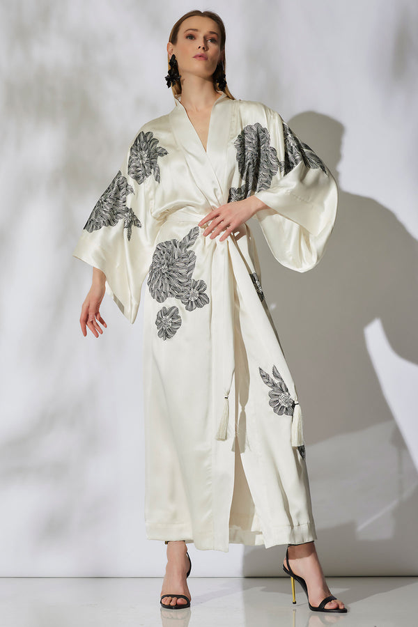 natori Couture Miyoshi Embroidered Silk Robe Warm White