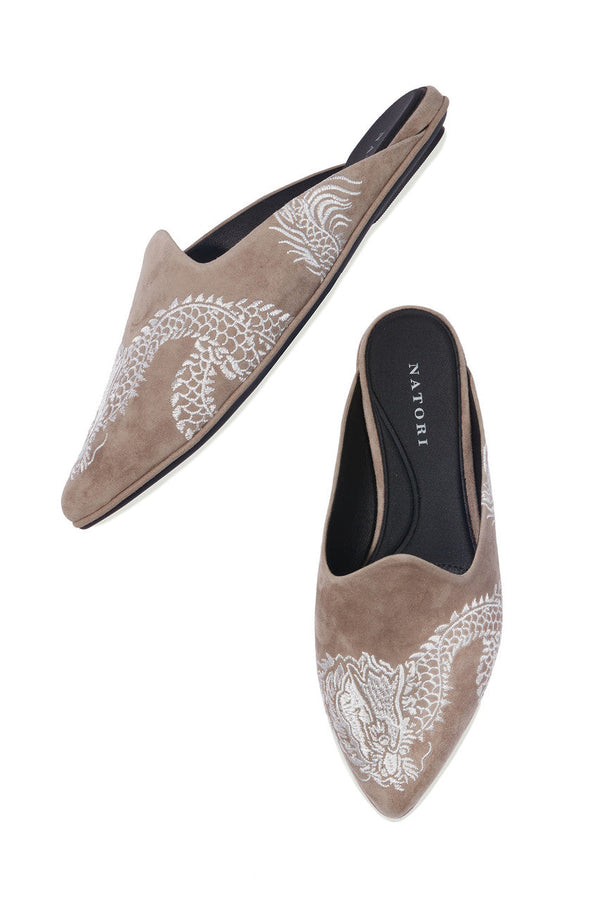 Natori Image Suede Dragon Embroidery Slide Sandstone Suede
